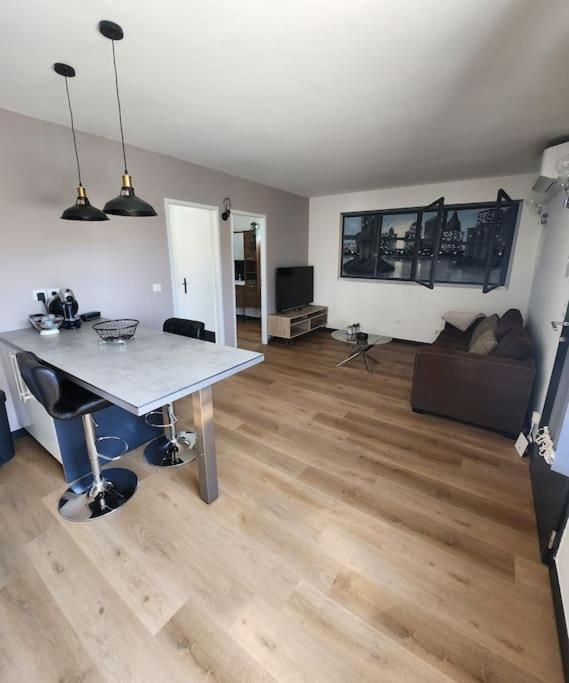 Appartement 40 M 2 بيرول المظهر الخارجي الصورة